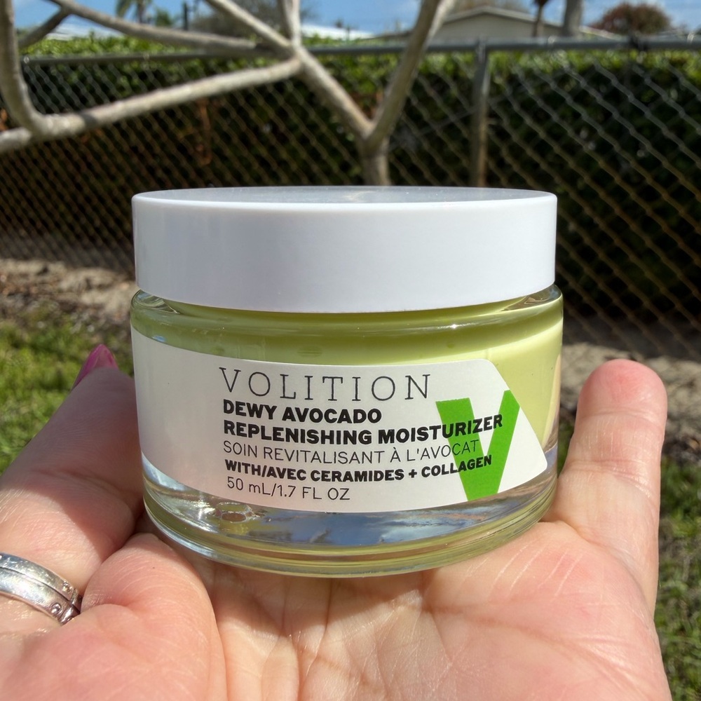 VOLITION BEAUTY Dewy Avocado Replenishing Moisturizer - Picture 4 of 11